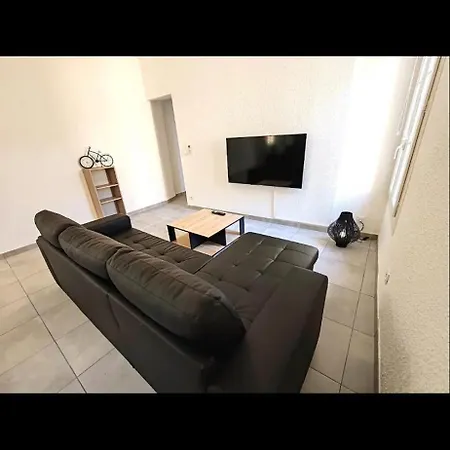 Centre Gare Apartment *